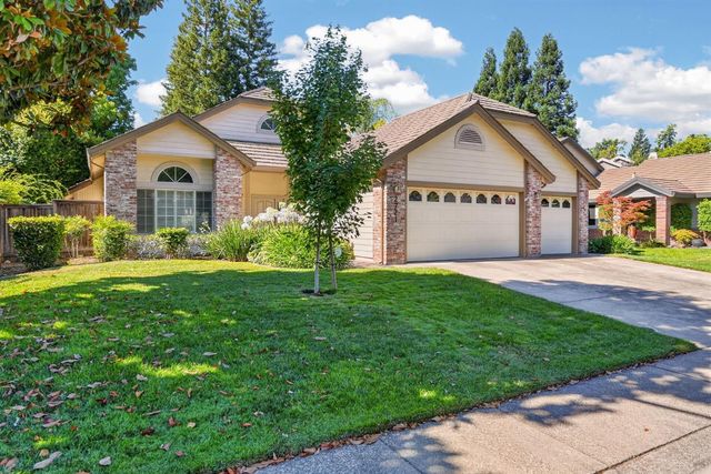 2721 Courtside Dr, Roseville, CA 95661