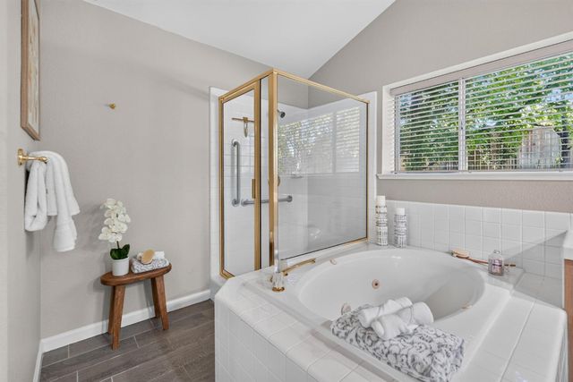 2721 Courtside Dr, Roseville, CA 95661