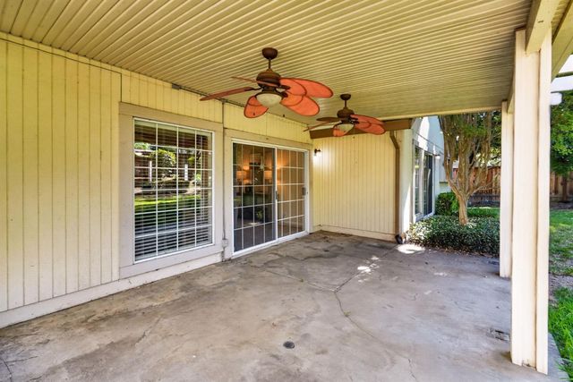 2721 Courtside Dr, Roseville, CA 95661
