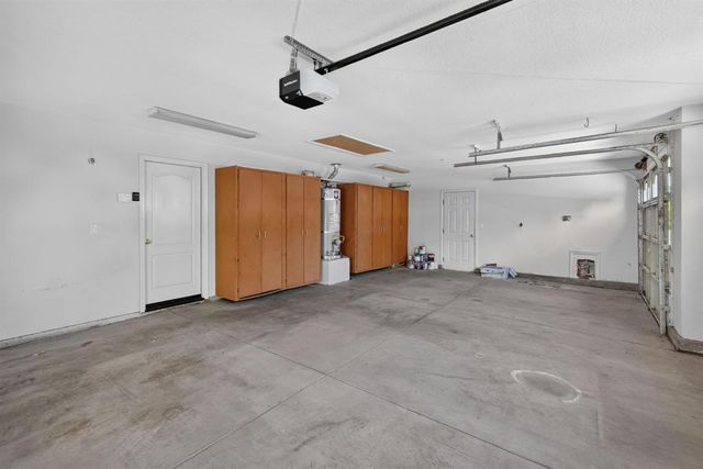2721 Courtside Dr, Roseville, CA 95661