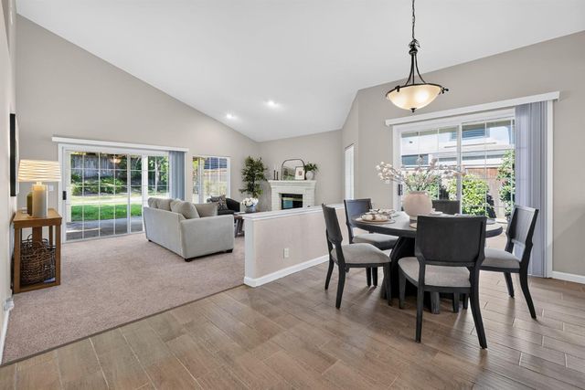 2721 Courtside Dr, Roseville, CA 95661