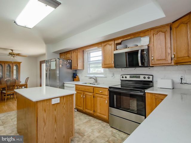 14 BOWFIN DR, Newark, DE 19702