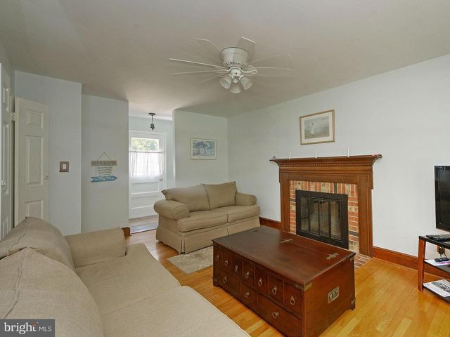 14 BOWFIN DR, Newark, DE 19702