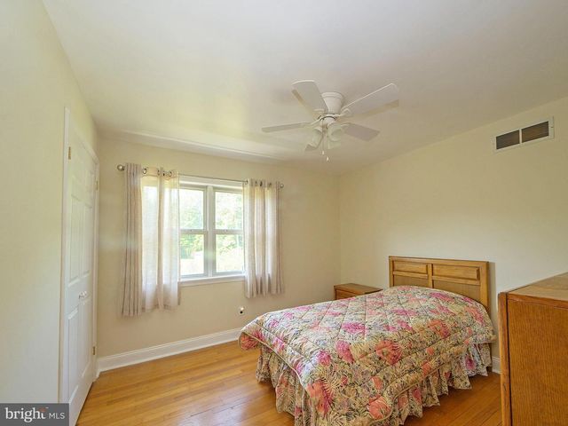 14 BOWFIN DR, Newark, DE 19702