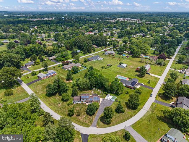 14 BOWFIN DR, Newark, DE 19702