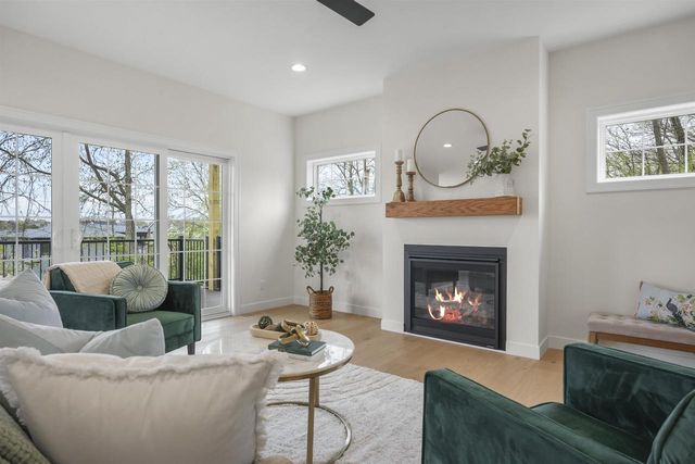 1410 Stonehaven Drive, Sun Prairie, WI 53590
