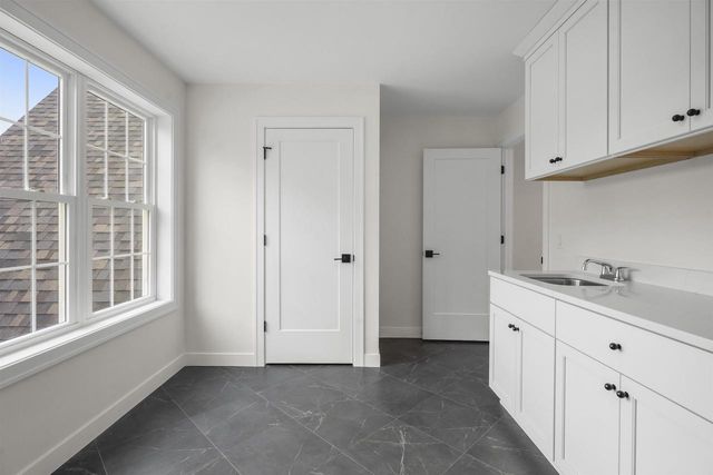 1410 Stonehaven Drive, Sun Prairie, WI 53590