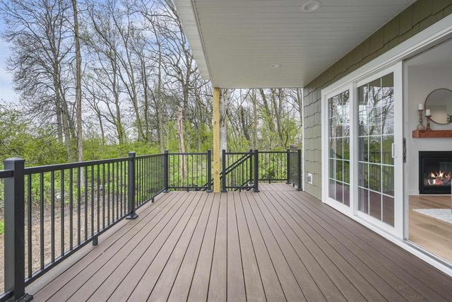 1410 Stonehaven Drive, Sun Prairie, WI 53590