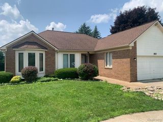 90 GRANADA Drive, White Lake Charter Township, MI 48386