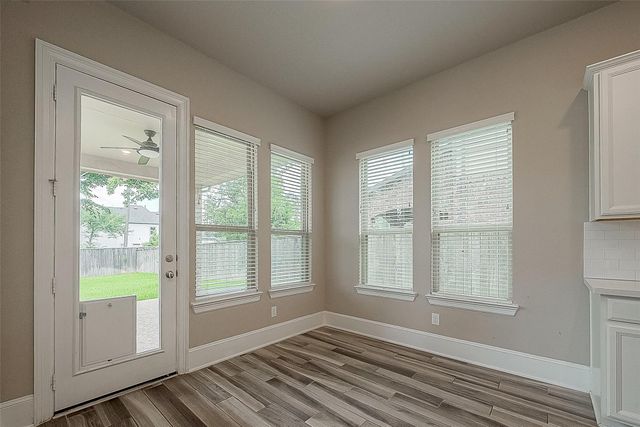 115 N Winter Sunrise Circle, Tomball, TX 77375