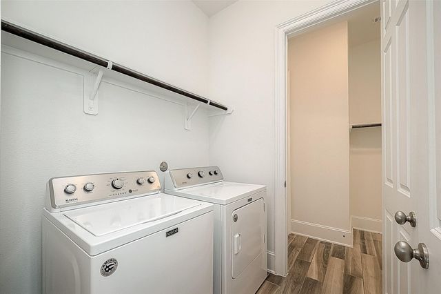 115 N Winter Sunrise Circle, Tomball, TX 77375