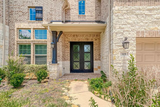 115 N Winter Sunrise Circle, Tomball, TX 77375