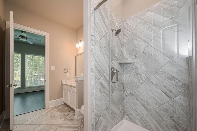 115 N Winter Sunrise Circle, Tomball, TX 77375