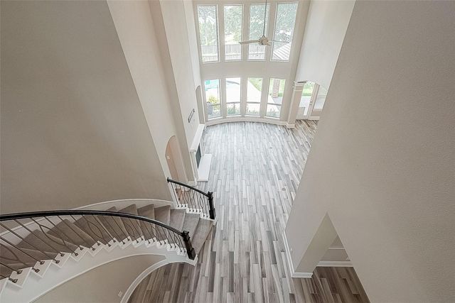 115 N Winter Sunrise Circle, Tomball, TX 77375