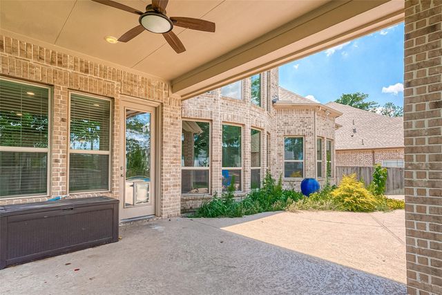 115 N Winter Sunrise Circle, Tomball, TX 77375