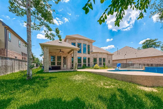 115 N Winter Sunrise Circle, Tomball, TX 77375