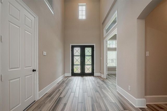 115 N Winter Sunrise Circle, Tomball, TX 77375
