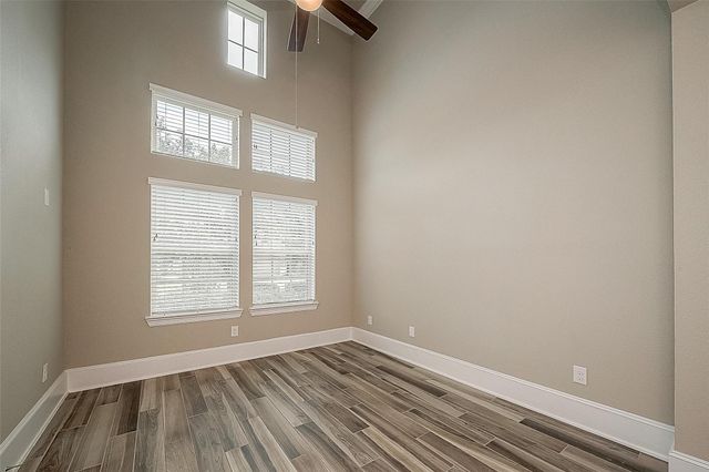 115 N Winter Sunrise Circle, Tomball, TX 77375