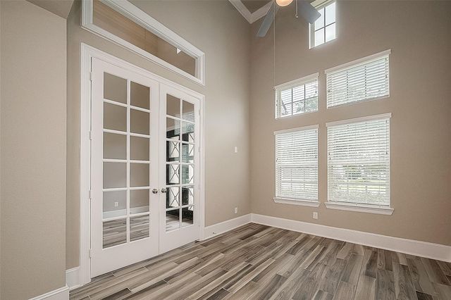 115 N Winter Sunrise Circle, Tomball, TX 77375