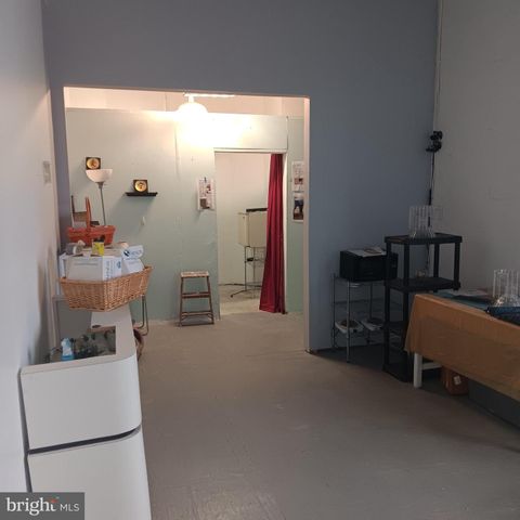 5899 LANCASTER AVE, Philadelphia, PA 19131