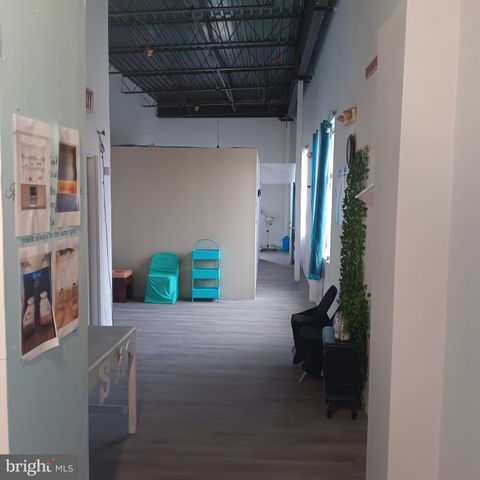 5899 LANCASTER AVE, Philadelphia, PA 19131