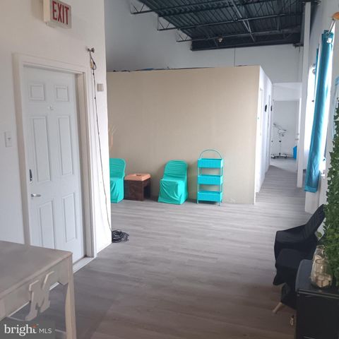5899 LANCASTER AVE, Philadelphia, PA 19131