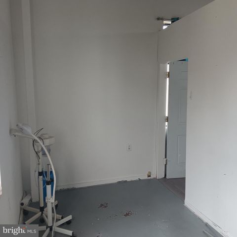 5899 LANCASTER AVE, Philadelphia, PA 19131