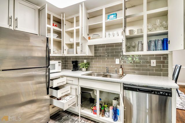 2532 Lakebrook Court, Atlanta, GA 30360