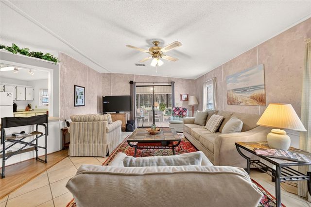 920 SILVER OAK AVENUE, The Villages, FL 32159