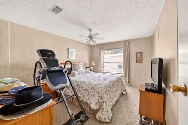 920 SILVER OAK AVENUE, The Villages, FL 32159