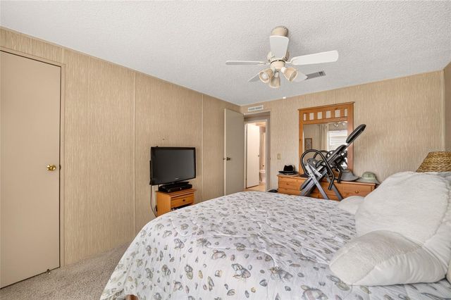 920 SILVER OAK AVENUE, The Villages, FL 32159
