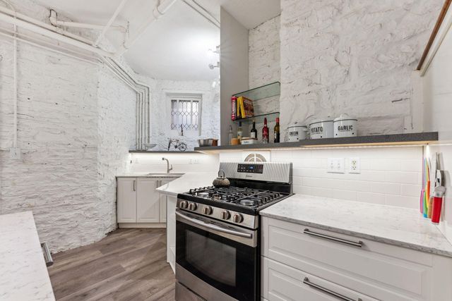 710 Summit Avenue 4, Saint Paul, MN 55105