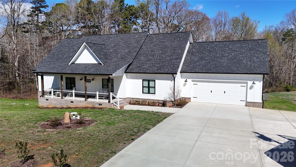 5345 Christopher Road, Iron Station, NC 28080