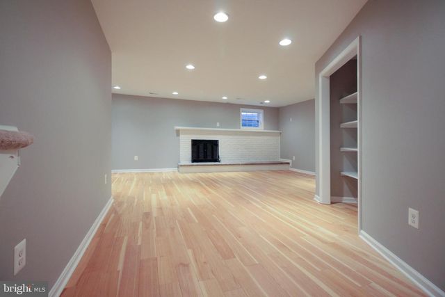 9120 SWEET SPICE CT, Springfield, VA 22152