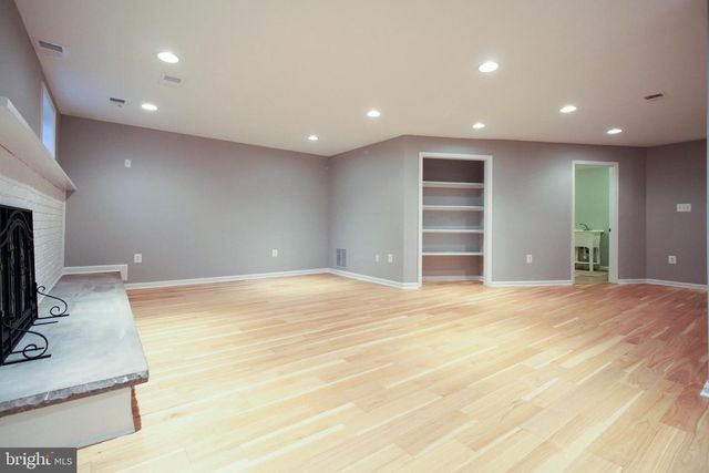 9120 SWEET SPICE CT, Springfield, VA 22152