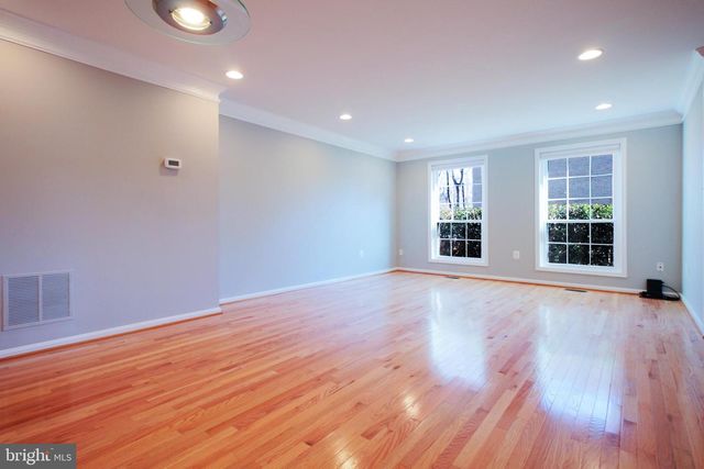 9120 SWEET SPICE CT, Springfield, VA 22152