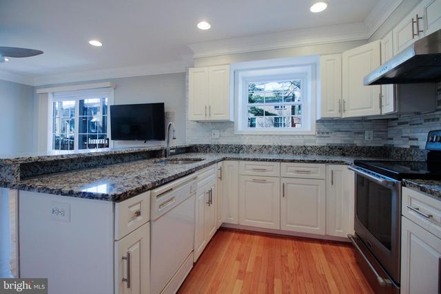 9120 SWEET SPICE CT, Springfield, VA 22152