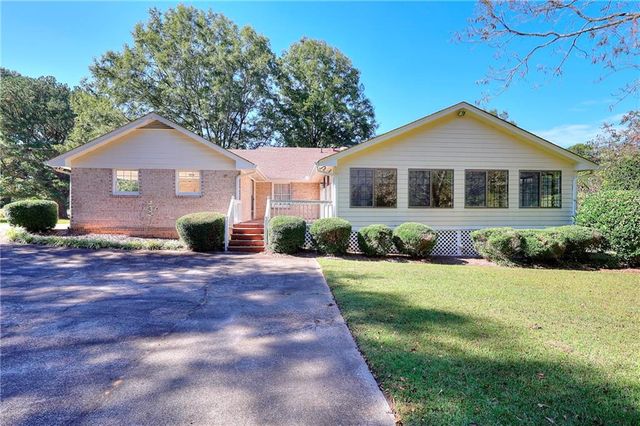 3520 Tom Brewer Road, Loganville, GA 30052