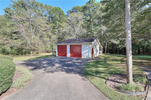 3520 Tom Brewer Road, Loganville, GA 30052