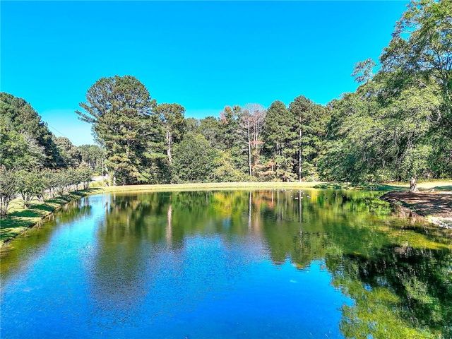 3520 Tom Brewer Road, Loganville, GA 30052