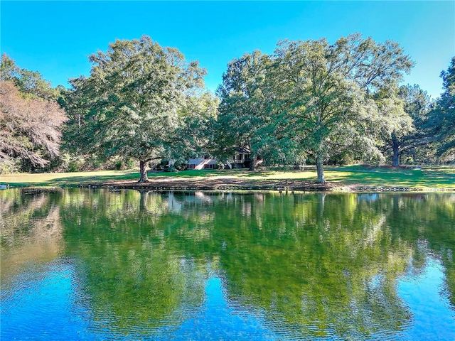 3520 Tom Brewer Road, Loganville, GA 30052