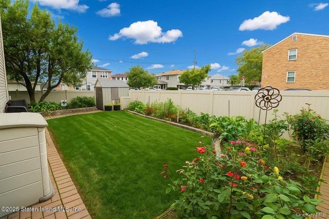 135 Freedom ave, Staten Island, NY 10314