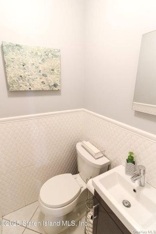 135 Freedom ave, Staten Island, NY 10314