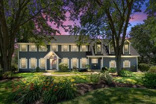 1513 N Applewood Lane, Spring Grove, IL 60081