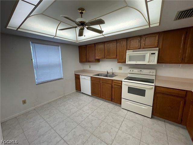 1615 SE 46th LN 107, Cape Coral, FL 33904