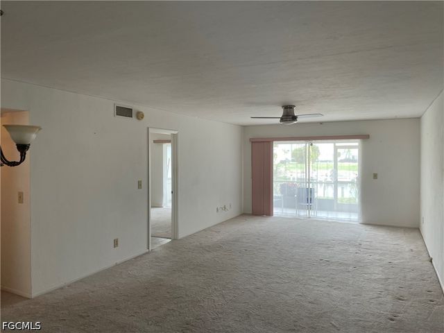 1615 SE 46th LN 107, Cape Coral, FL 33904