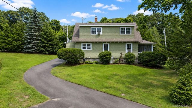 309 Church Lane, Aquebogue, NY 11931