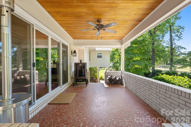 3713 Saint Regis Drive, Gastonia, NC 28056