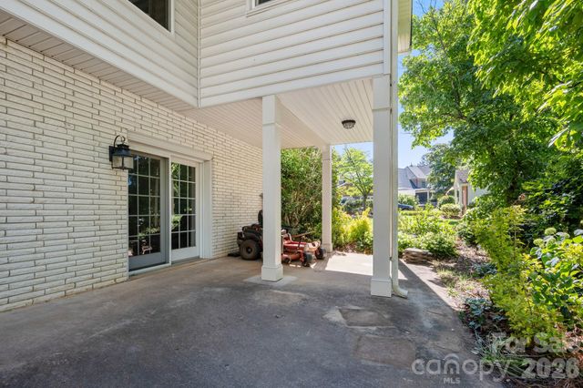 3713 Saint Regis Drive, Gastonia, NC 28056