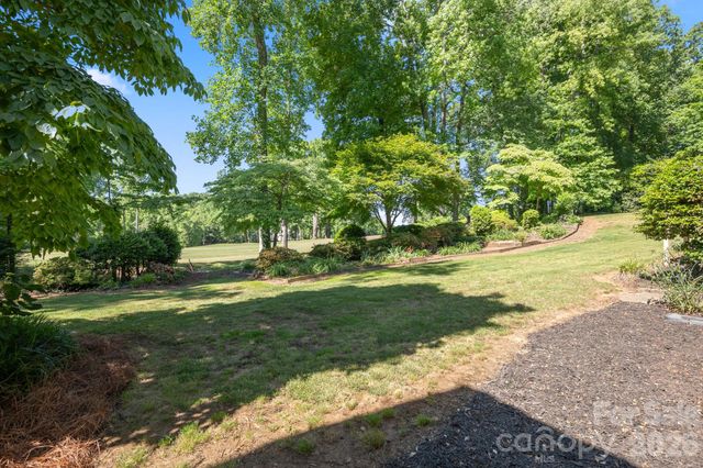 3713 Saint Regis Drive, Gastonia, NC 28056